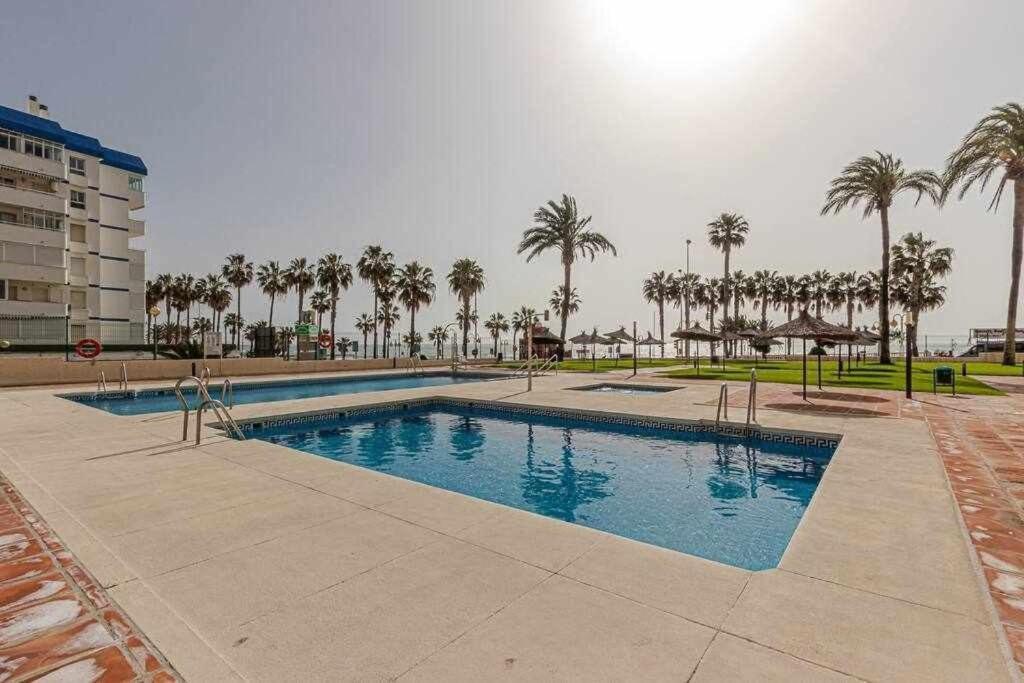 797 Holiday Rentals- Apartamento en Aloha Playa frente al mar Benalmádena Exterior foto
