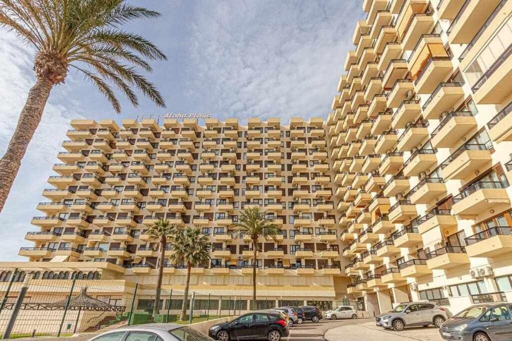 797 Holiday Rentals- Apartamento en Aloha Playa frente al mar Benalmádena Exterior foto