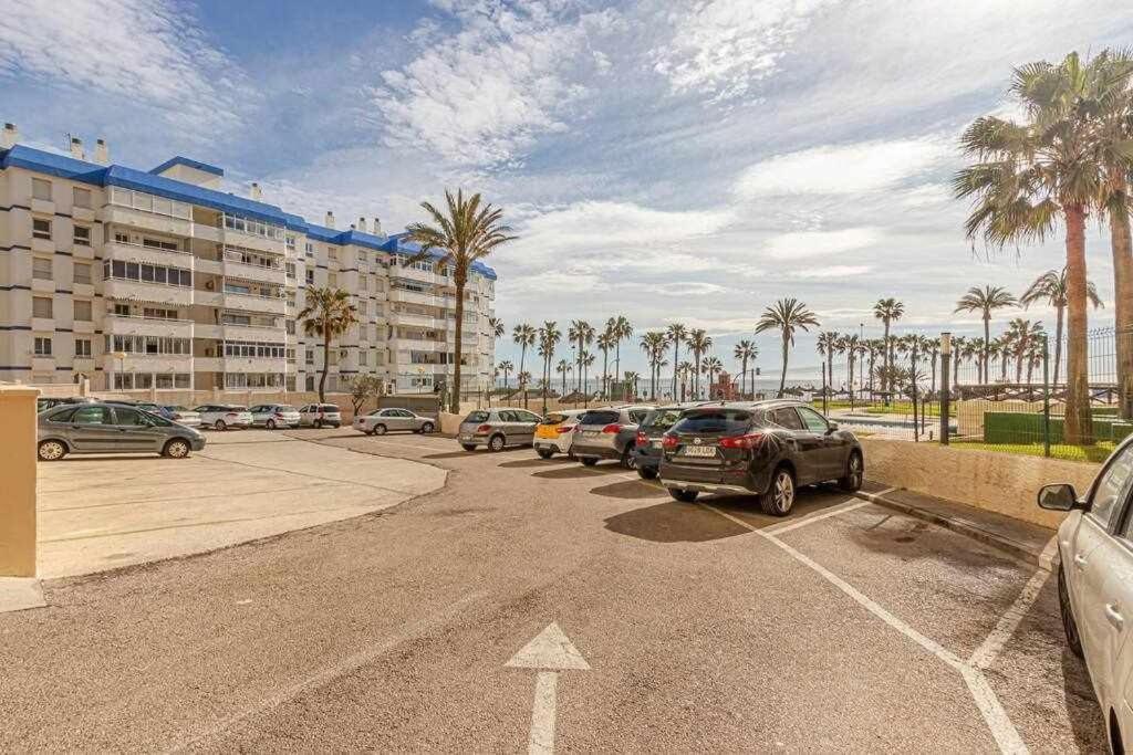 797 Holiday Rentals- Apartamento en Aloha Playa frente al mar Benalmádena Exterior foto