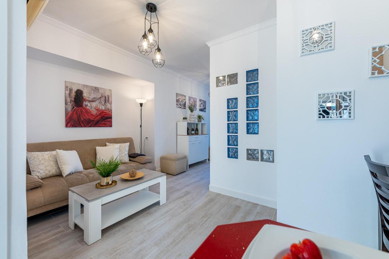 797 Holiday Rentals- Apartamento en Aloha Playa frente al mar Benalmádena Exterior foto